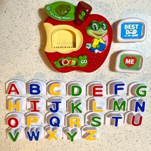 Tad’s Fridge Phonics by Leap Frog. Complete with 26 Letters and 3 Photo Frames.